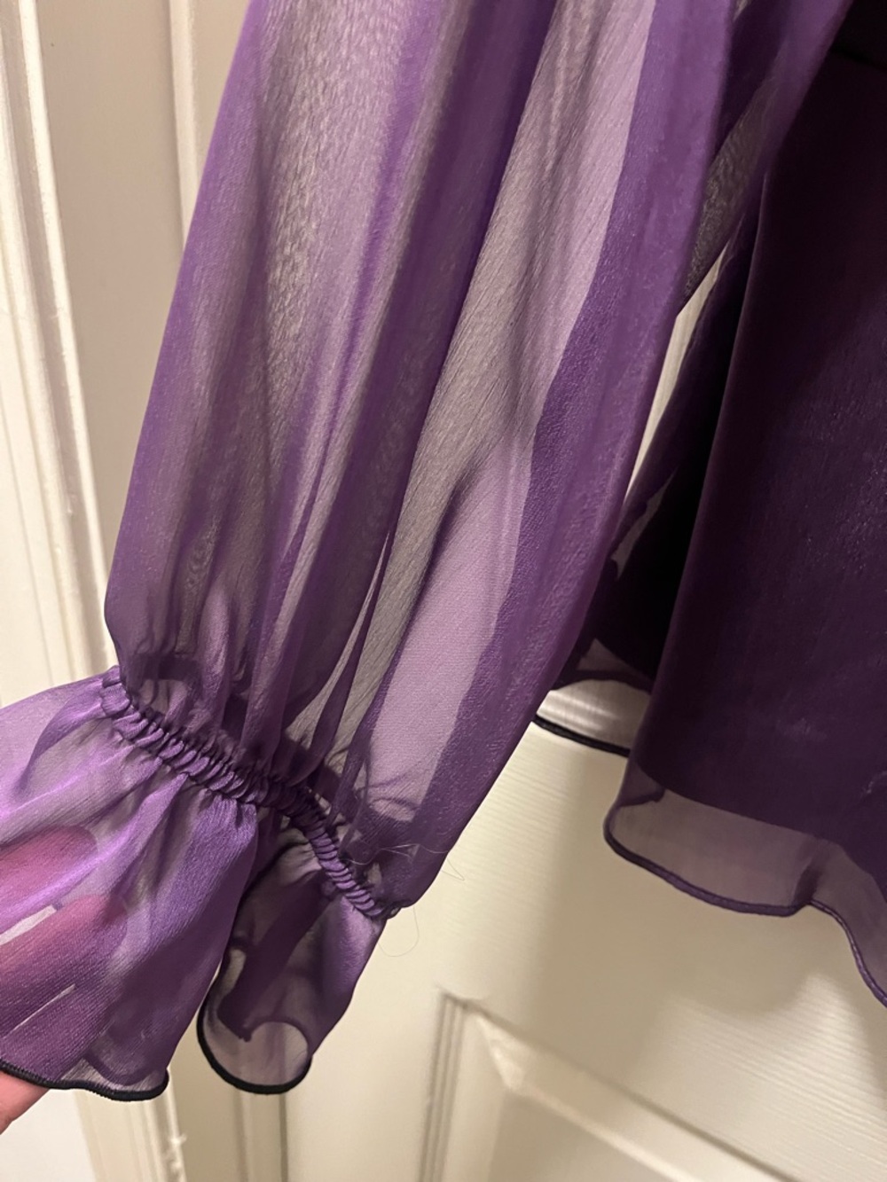 Collections by Dress Barn Woman’s Purple Ruffle Long-Sleeve Blouse. Y2K. Size 14 - Picture 4 of 6
